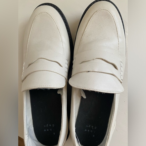 Loafers - Picture 4 of 5